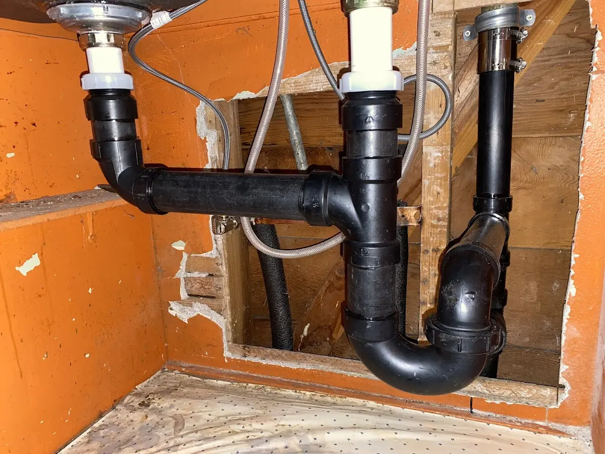 Professional Pipe Bursting equipment and tools on the job in Guyton